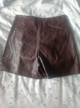 Falda pantalón marrón efecto piel