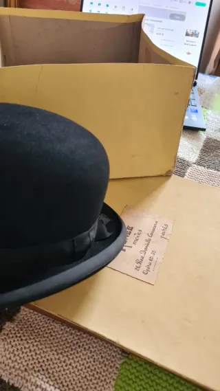 Cappello bombato nero