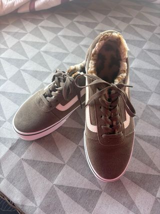 Zapatillas Vans borreguito talla 38 NUEVAS
