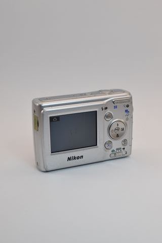 Cámara Nikon Coolpix L10