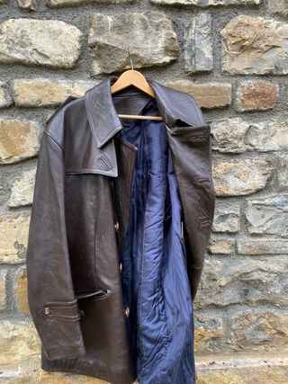 Chaqueta de piel marrón