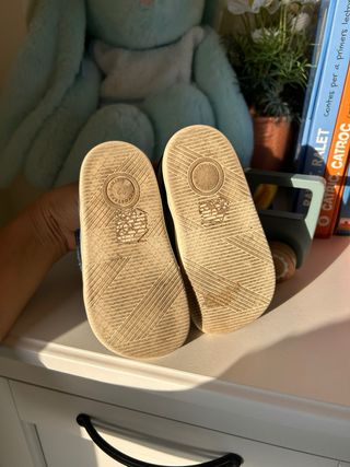 Zapatillas Camelot respetuosas T22