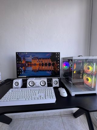 PC GAMING i5-12400F - RX 9060 XT 16GB - 32 RAM 