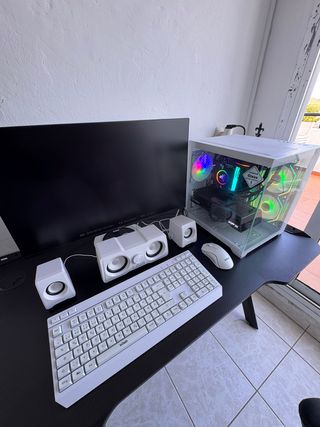 PC GAMING i5-12400F - RX 9060 XT 16GB - 32 RAM 