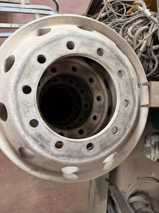 6 Llantas de aluminio para camión 