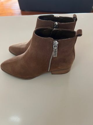 Botines Guess Marrones 