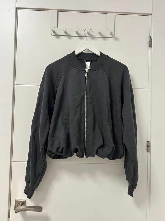 Bomber ZARA Gris Talla S