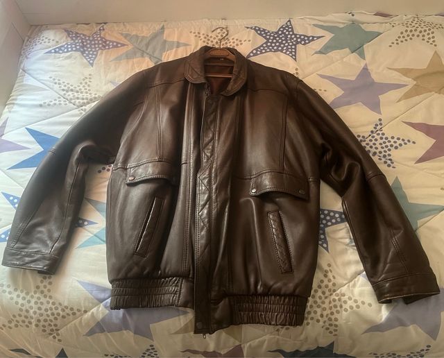 Chaqueta auténtica y genuina piel, hecha a mano.