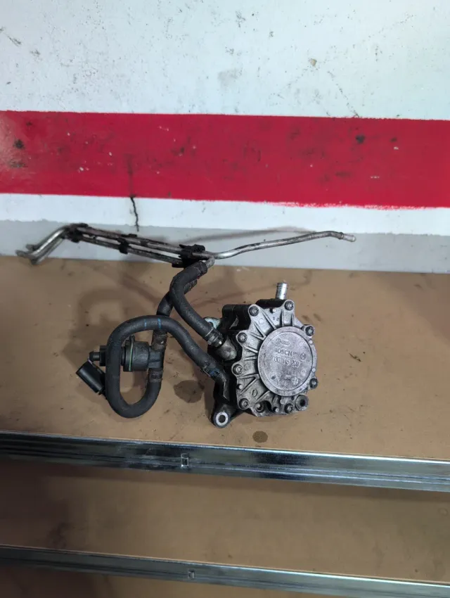 Bomba de gasoil 03G145209