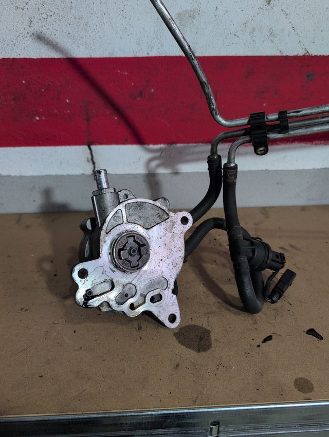 Bomba de gasoil 03G145209