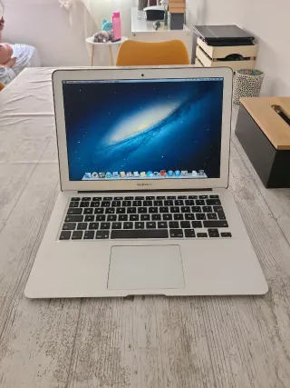 Apple MacBook Air Plata 2013