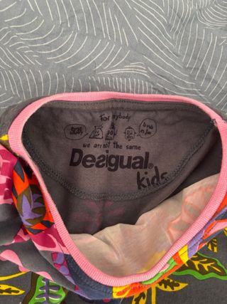 Camiseta Desigual Multicolor Flores