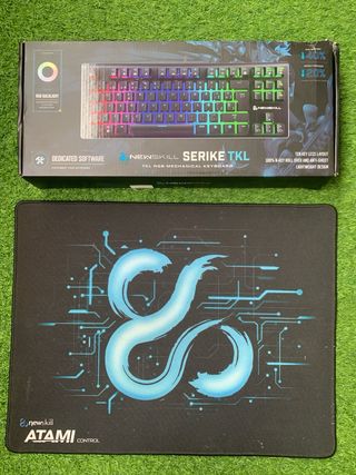Teclado Mecánico y Alfombrilla Newskill