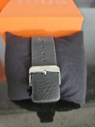 Reloj Tous Correa Cuero Negro y Plata