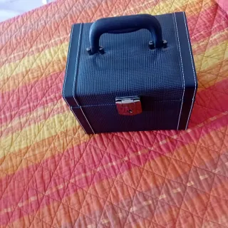 Joyero de piel negro