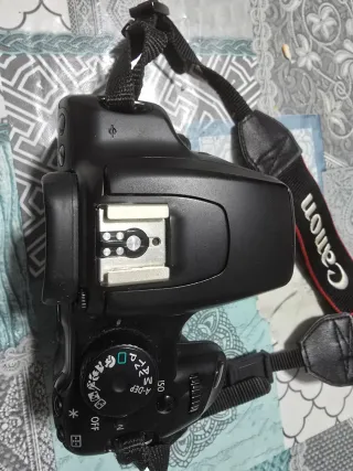 Canon EOS 1000D EF-S 18-55 IS Kit