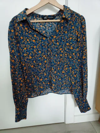 Blusa Zara Estampada Flores Azul Naranja