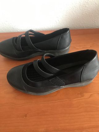 Zapatos planos negros talla 39