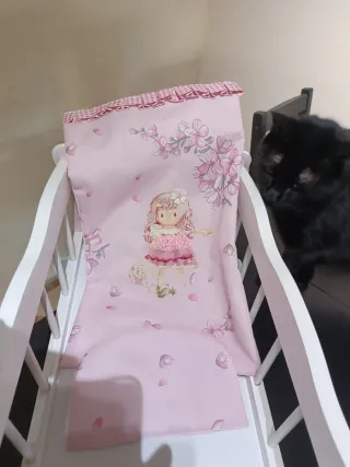 Cuna Mecedora para Muñecas Rosa