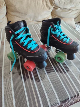 Patines infantiles con protecciones y mochila