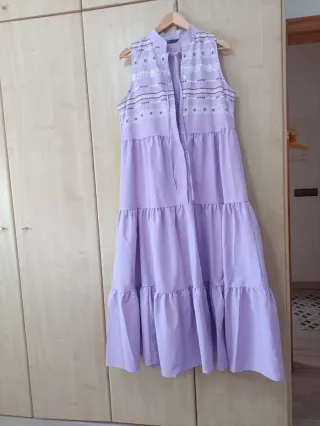 Vestido largo morado sin mangas