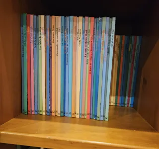 Cuentos coleccion Disney completa 75 unidades