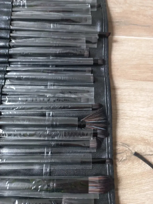 Set 32 brochas de maquillaje