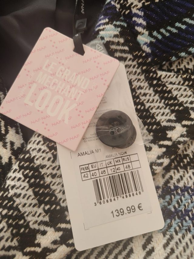 Abrigo Naf Naf cuadros