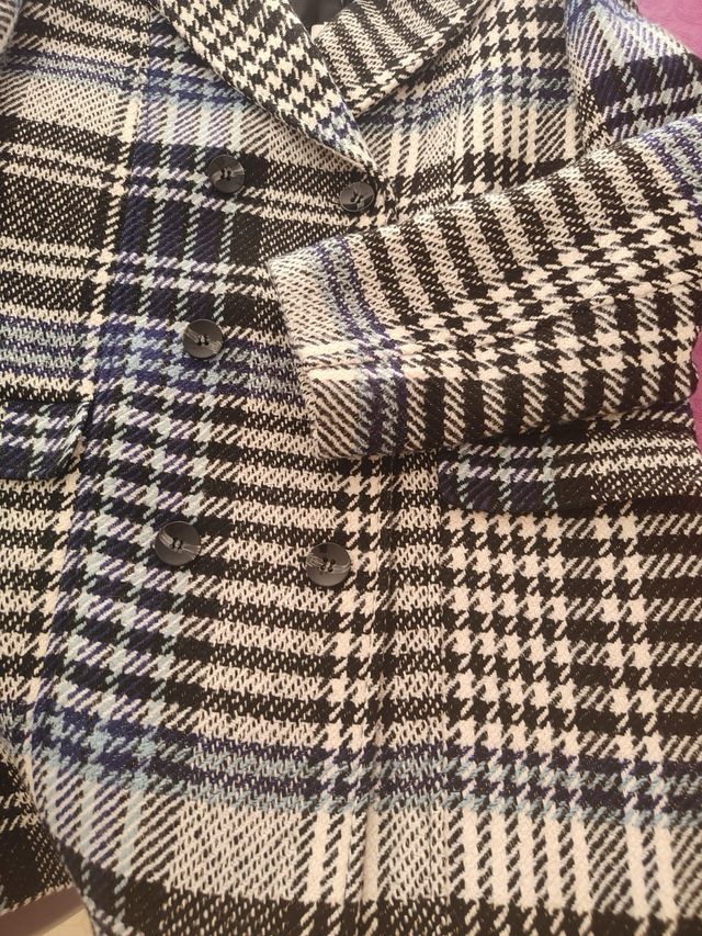 Abrigo Naf Naf cuadros