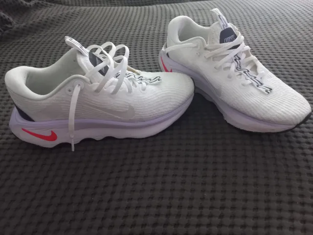 Nike Motiva Mujer Blancas morada