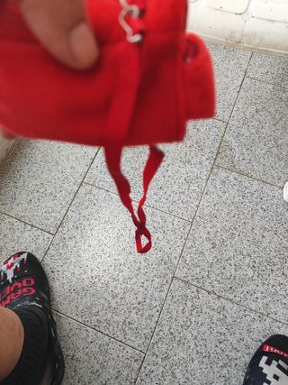 Bolsa Pato Peluche Roja y Amarilla con sonido