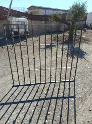 Reja metálica de seguridad