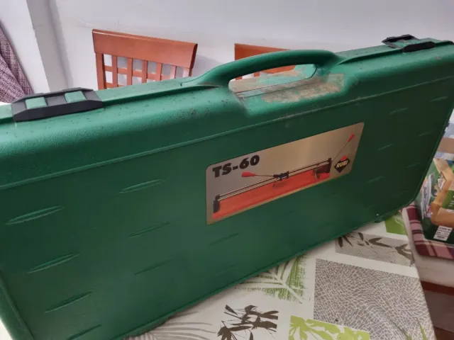 Cortadora Azulejos Rubi TS-60