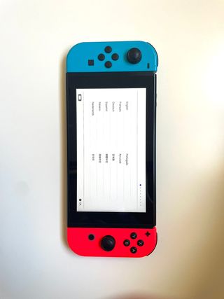 Nintendo Switch + accessori + 2 giochi
