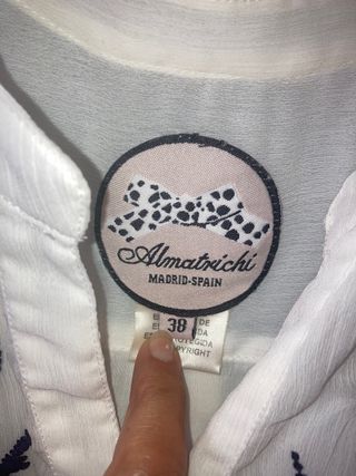 Blusa Almatrichi bordada blanca