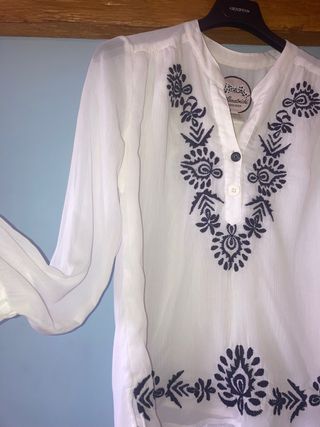 Blusa Almatrichi bordada blanca