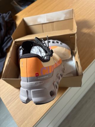 Zapatillas On Cloudtec Beige Naranja Nuevas