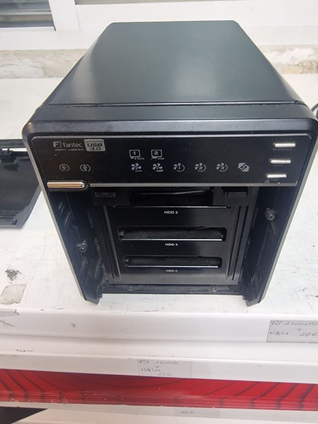 Contenitore HDD a 4 alloggiamenti Fantec QB-35US3-6G