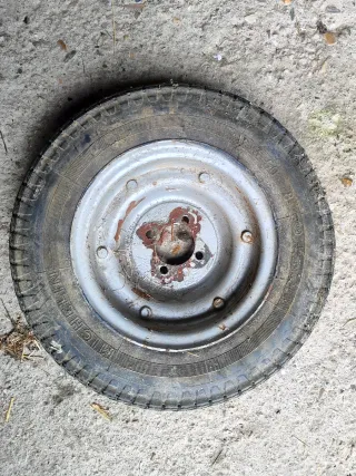 Rueda de repuesto Vespa