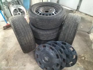 5 Ruedas Coche con Llantas
