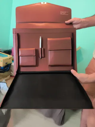 Maletín polipiel marrón