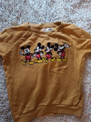 Maglioncino Disney x Bershka Senape Taglia S