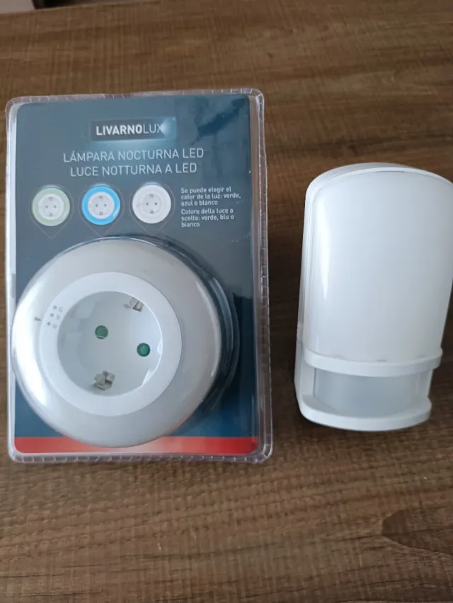 Luz Nocturna LED LivarnoLux Enchufable