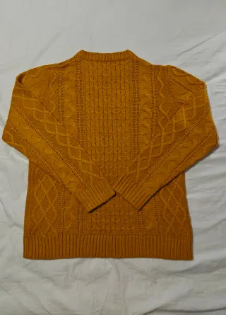 Jersey Bershka Mostaza Trenzado