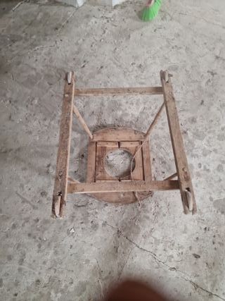 Andador taca-taca antiguo de madera