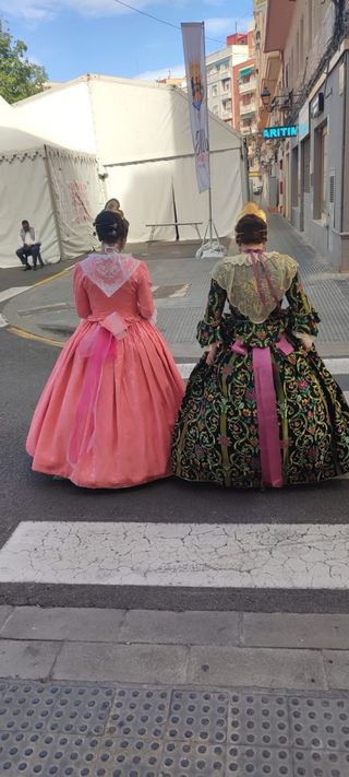 Traje de Fallera Rosa