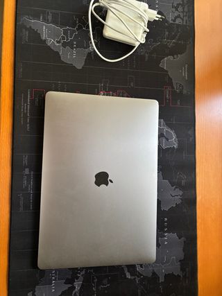 MacBook Pro 15 2017 i7 3.1GHz Plata