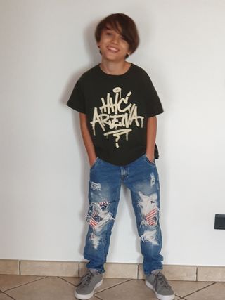 Jeans strappati 10/11 anni