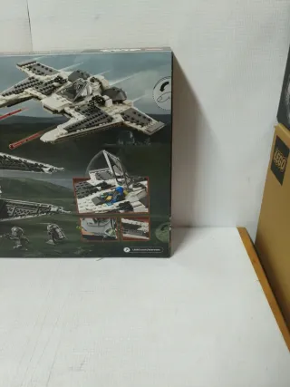 Lego Star Wars Mandalorian Fang Fighter vs TIE