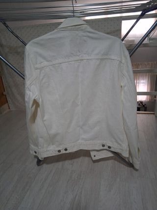 Cazadora Levi's Blanca